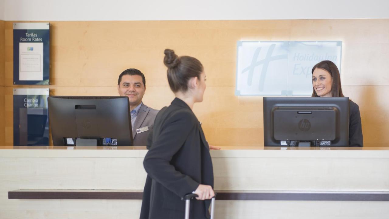 Holiday Inn Express Molins De Rei By Ihg Екстер'єр фото
