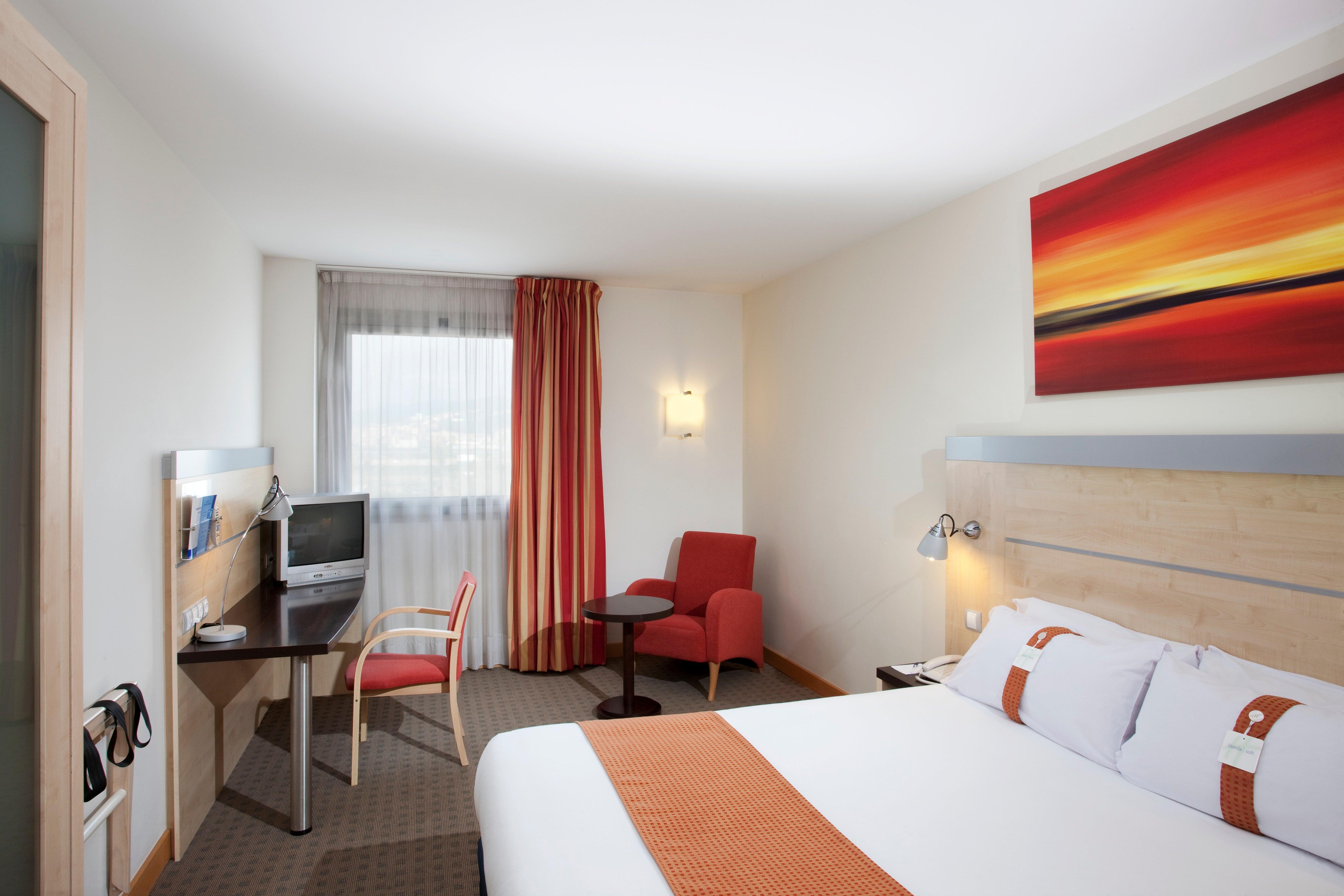 Holiday Inn Express Molins De Rei By Ihg Номер фото
