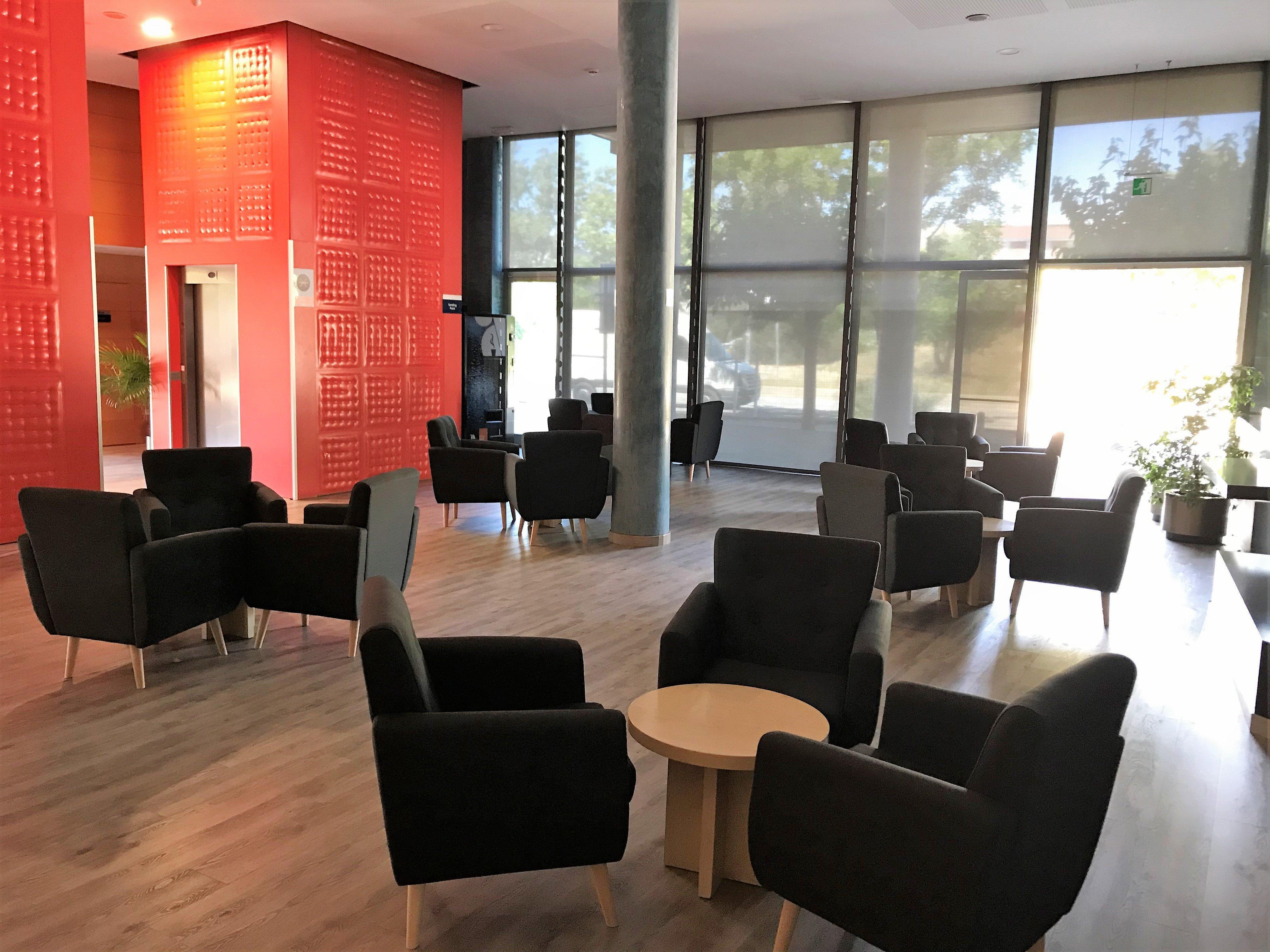Holiday Inn Express Molins De Rei By Ihg Екстер'єр фото