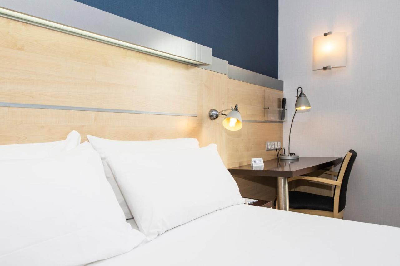 Holiday Inn Express Molins De Rei By Ihg Екстер'єр фото
