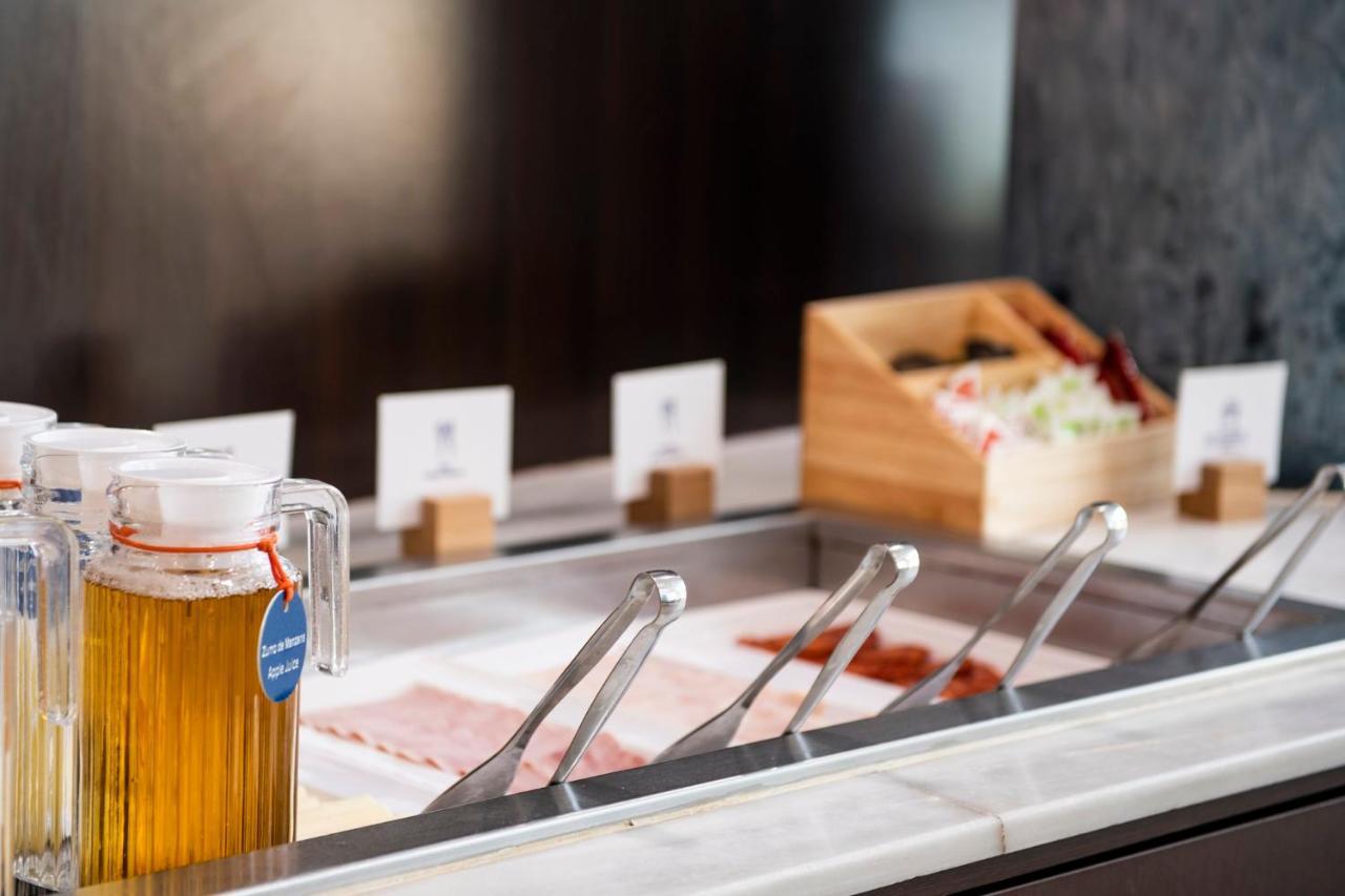Holiday Inn Express Molins De Rei By Ihg Екстер'єр фото