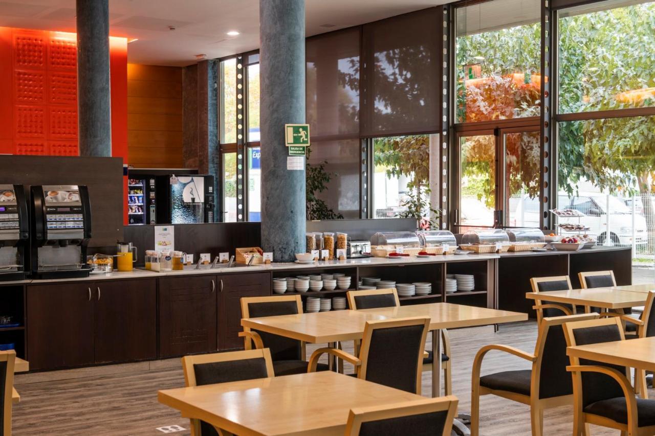 Holiday Inn Express Molins De Rei By Ihg Екстер'єр фото